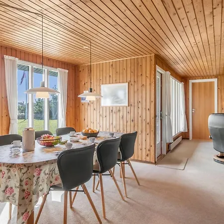 Steni - 250m From The Sea By Interhome *