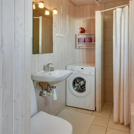Steni - 250m From The Sea By Interhome