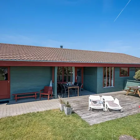 Steni - 250m From The Sea By Interhome